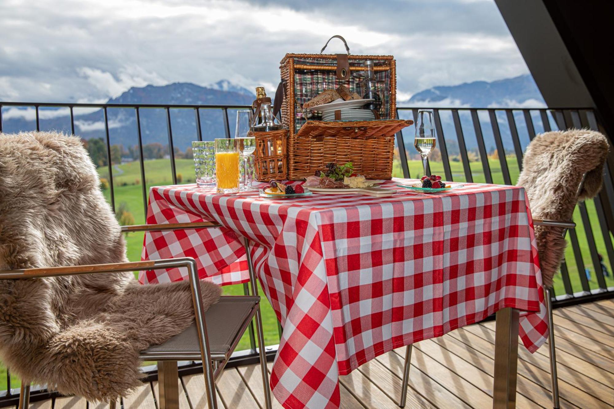 Gasthaus Badhof - Golfhotel Meggen Екстериор снимка