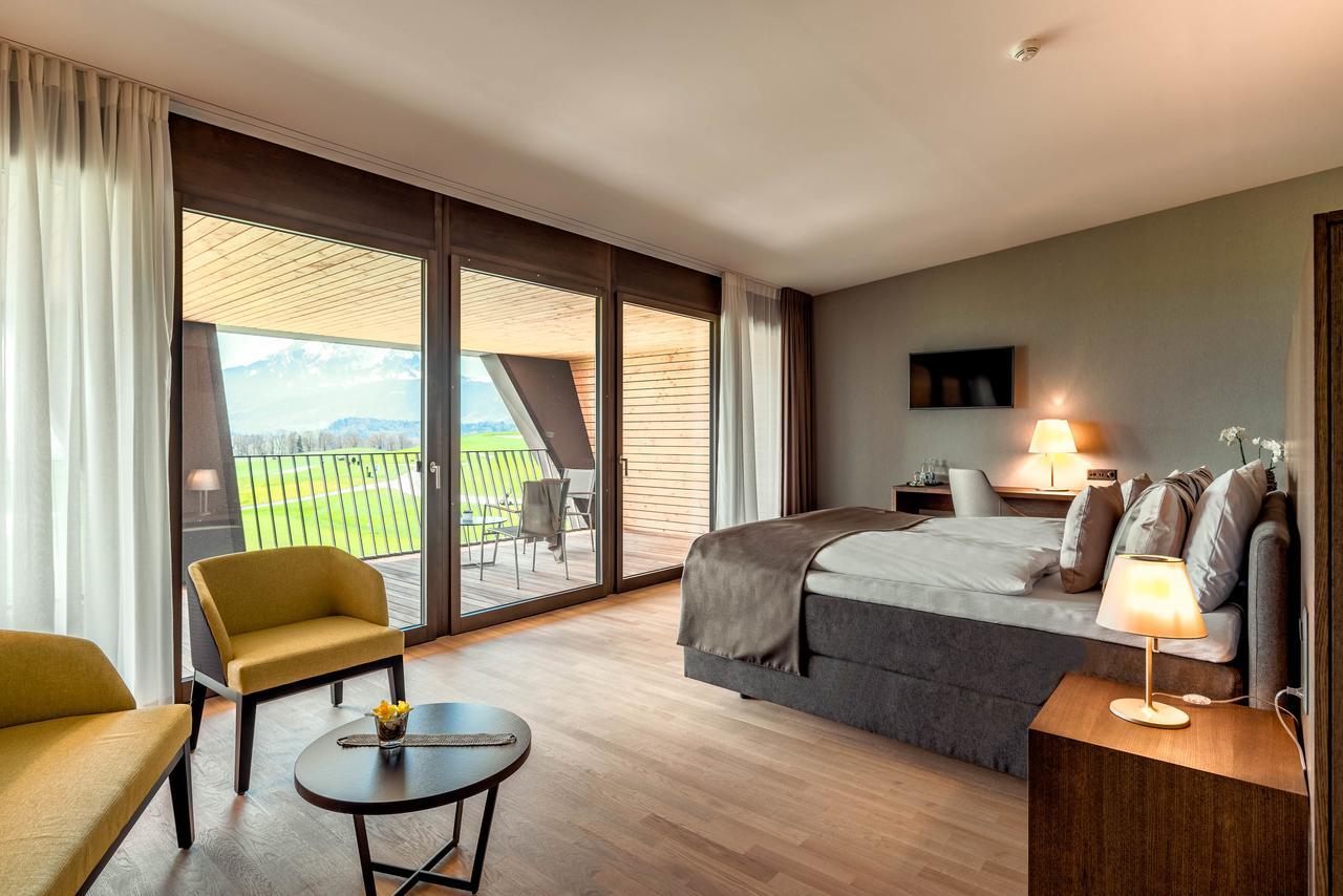 Gasthaus Badhof - Golfhotel Meggen Екстериор снимка